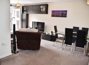 Lounge- click for photo gallery